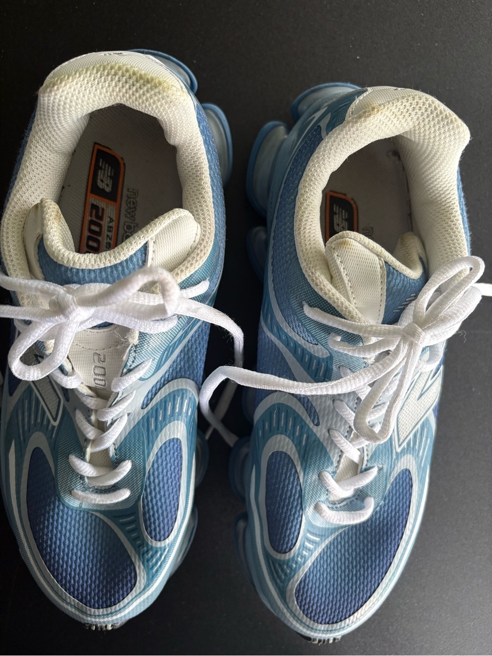 New Balance Abzorb 2000 Baby Blue Grey and White Men’s Running Sneakers Size 10